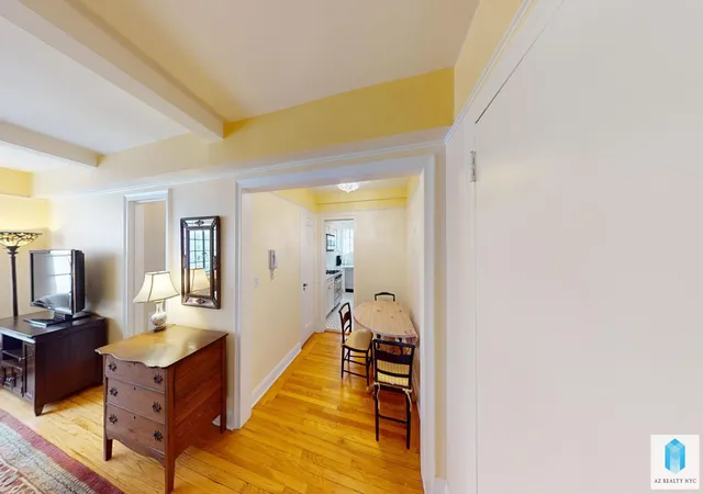 Photo 3 of Sale Pending at 325 E 41st Street #804, New York, NY 10017 | MLS# RLS11013948 | Listing updated on 2026-01-01