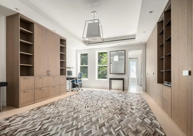 2nd image of 44 W 90th St, New York, NY 10024 | MLS# RLS11012237