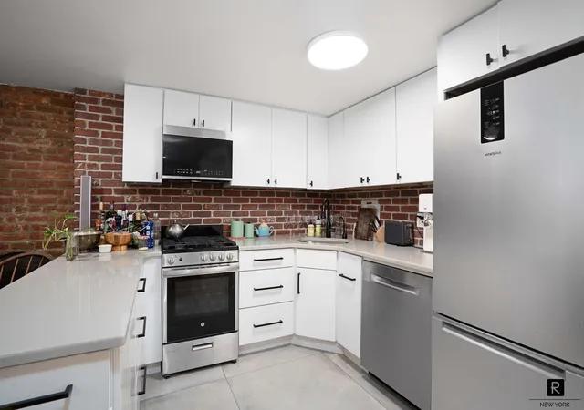 Photo 4 of Sale Pending at 586 Pacific St #G-A, New York City, NY 11217 | MLS# RLS11011456 | Listing updated on 2026-08-05