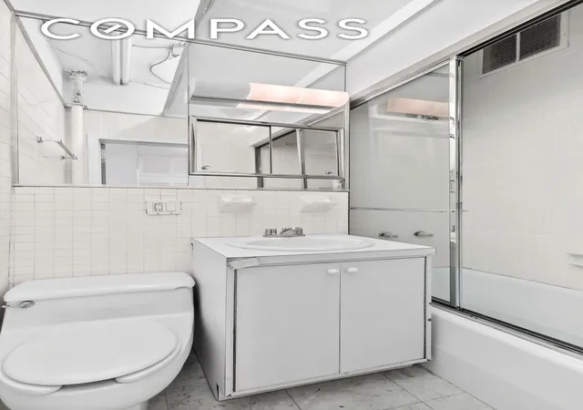Photo 4 of Sale Pending at 59 E 72Nd St #2A, New York City, NY 10021 | MLS# RLS11008005 | Listing updated on 2026-08-05