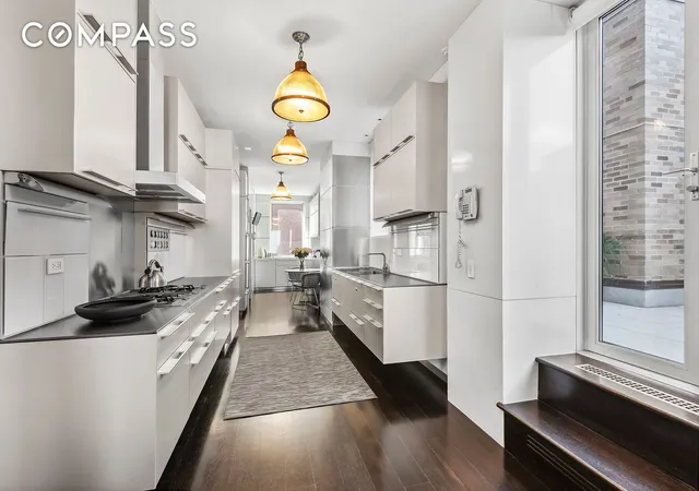 Photo 4 of House for sale at 435 E 52Nd St #16C2, New York, NY 10022 | MLS# RLS11008445 | Listing updated on 2026-01-16