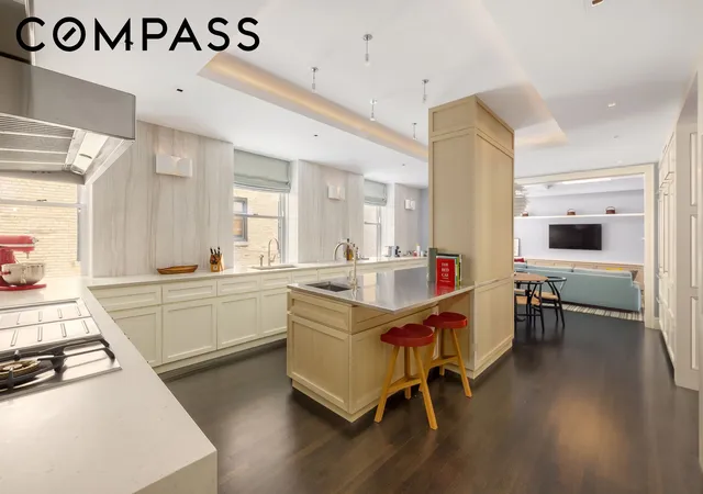Photo 2 of House for sale at 33 E 70Th St #6F, New York City, NY 10021 | MLS# RLS11006331 | Listing updated on 2026-07-31