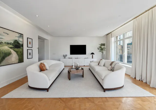 Photo 2 of Sale Pending at 515 Park Ave #19FL, New York City, NY 10022 | MLS# RLS11000287 | Listing updated on 2026-07-30