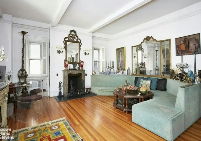 2nd image of 131 E 66Th St, New York City, NY 10065
