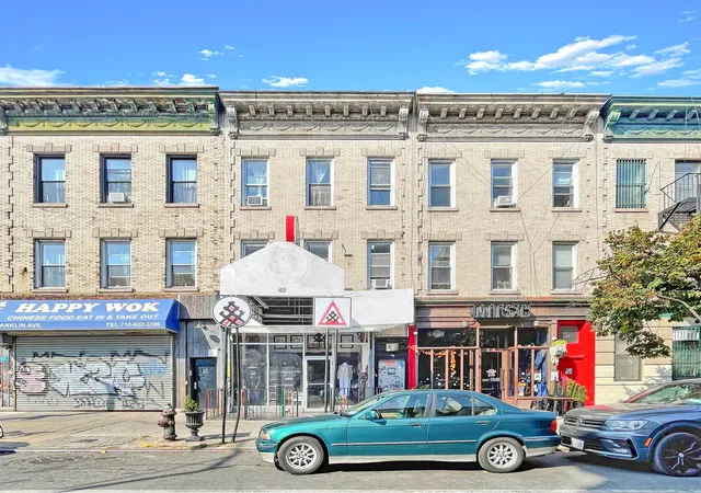 3rd image of 760 Franklin Ave, New York City, NY 11238