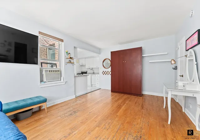 Photo 3 of Condo for sale at 39 60 52nd St #4-G, Woodside, NY 11377 | MLS# RLS10995788 | Listing updated on 2026-01-01