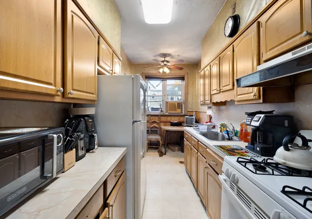 2nd image of 4428 Bedford Ave, Brooklyn, NY 11229 | MLS# RLS11018770