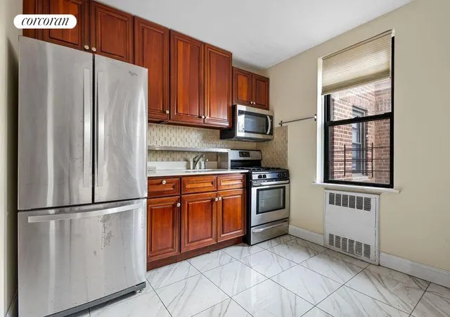 Photo 3 of Condo for sale at 1119 Ocean Pkwy #5A, Brooklyn, NY 11230 | MLS# RLS11020447 | Listing updated on 2025-12-11
