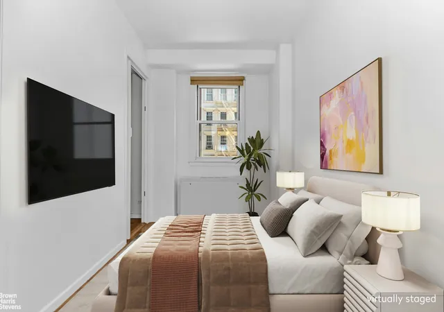 Listing Photo 2 - Condo for sale in building located at 123 E 75Th St, New York City, NY 10021 - Unit #3D