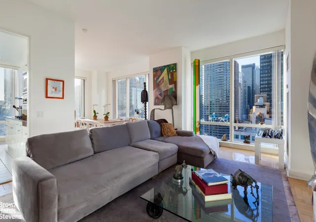 Photo 2 of Condo for sale at 845 United Nations Plz #21E, New York, NY 10017 | MLS# RLS11024348 | Listing updated on 2026-05-31