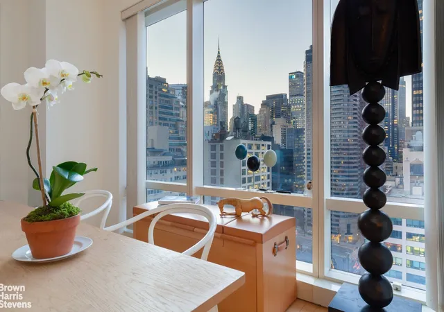 Photo 4 of House for sale at 845 United Nations Plz #21E, New York, NY 10017 | MLS# RLS11024348 | Listing updated on 2026-05-31