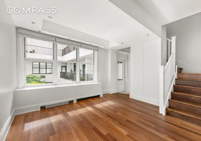 4th image of 3 Hanover Sq, New York, NY 10004