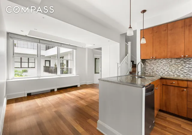 5th image of 3 Hanover Sq, New York, NY 10004