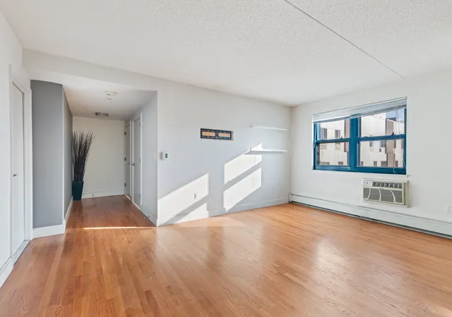 Photo 2 of Condo for sale at 1885 Lexington Ave #5A, New York, NY 10035 | MLS# RLS11025568 | Listing updated on 2026-01-11