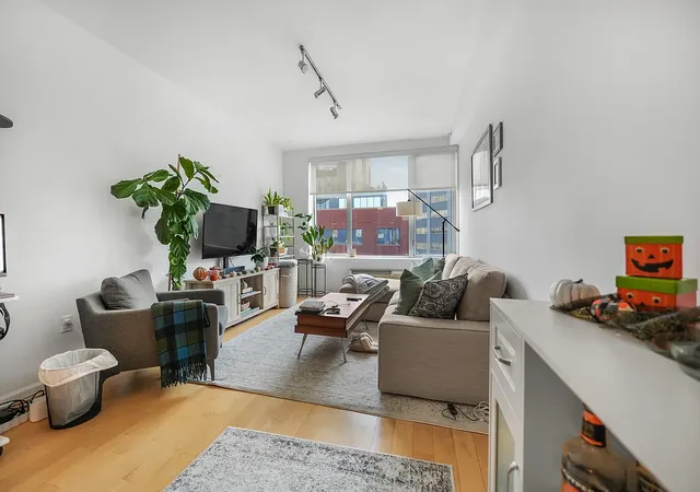 Photo 1 of Sale Pending at 1311 Jackson Ave #7D, Long Island City, NY 11101 | MLS# RLS11025683 | Listing updated on 2026-05-15