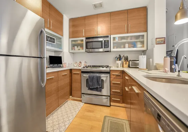 Photo 4 of Sale Pending at 1311 Jackson Ave #7D, Long Island City, NY 11101 | MLS# RLS11025683 | Listing updated on 2026-05-15