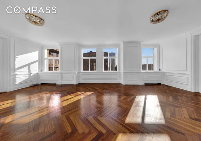 Photo 1 of Sale Pending at 465 Park Ave #34E, New York, NY 10022 | MLS# RLS11026156 | Listing updated on 2025-12-26