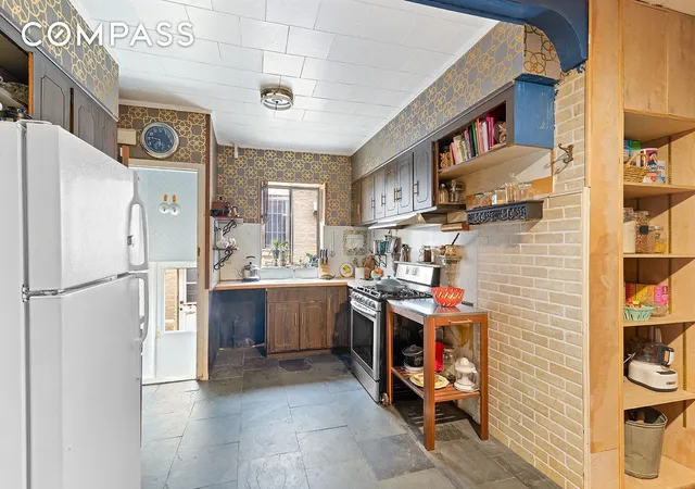 Listing Photo 5 - Condo for sale in building located at 2722 E 26th St, New York City, NY 11235