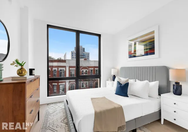 Photo 3 of House for sale at 127 W 112Th St #6A, New York, NY 10026 | MLS# RLS11028691 | Listing updated on 2026-01-01