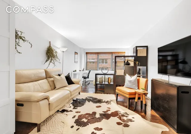 Photo 1 of Sale Pending at 10 W 15th St #713, New York City, NY 10011 | MLS# RLS11029297 | Listing updated on 2026-05-15