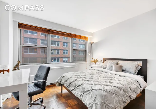 Photo 3 of Sale Pending at 10 W 15th St #713, New York City, NY 10011 | MLS# RLS11029297 | Listing updated on 2026-05-15
