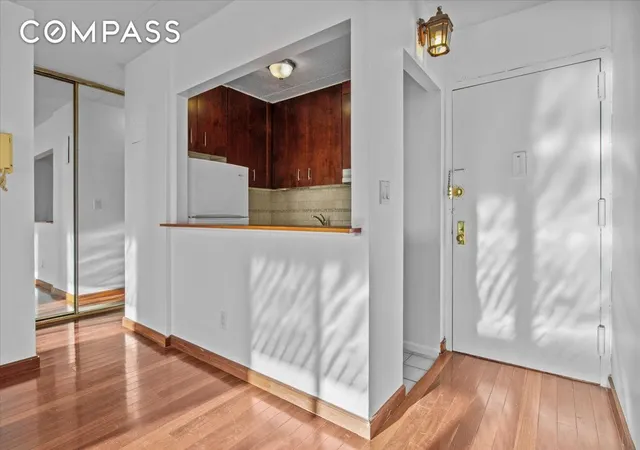 3rd image of 23-22 30Th Rd #10J, Astoria, NY 11102 | MLS# RLS11029896