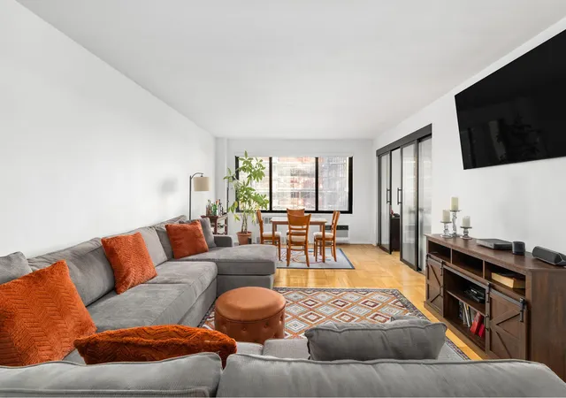 Homes for sale in New York City, NY | 200 E 36Th St #9D, New York City, NY 10016 | MLS# RLS11030156