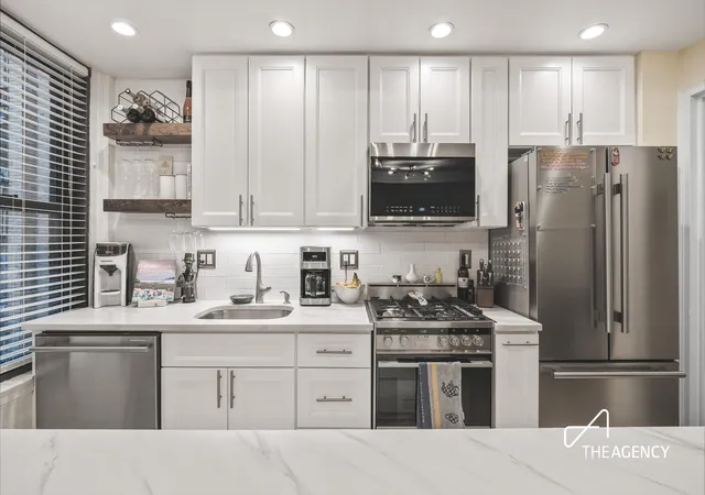 Listing Photo 1 - Condo for sale in building located at 12 E 97Th St, New York City, NY 10029 - Unit #3I