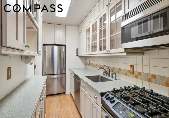 Homes for sale in New York City, NY | 345 E 52Nd St #8G, New York City, NY 10022 | MLS# RLS11030492