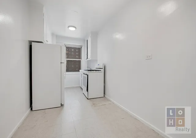 Photo 4 of Sale Pending at 575 Grand St #E1105, New York, NY 10002 | MLS# RLS20002589 | Listing updated on 2026-06-18