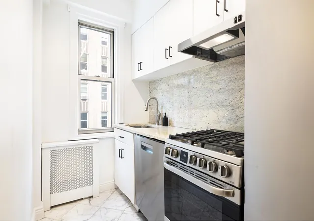 Photo 2 of Sale Pending at 220 Madison Ave #11M, New York City, NY 10016 | MLS# RLS11032833 | Listing updated on 2026-07-30