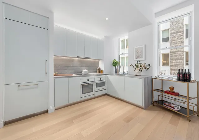 Photo 3 of Condo for sale at 1 Wall St #713, New York, NY 10005 | MLS# RLS11033680 | Listing updated on 2026-01-22