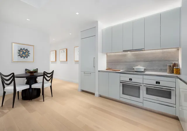Photo 3 of House for sale at 1 Wall St #713, New York, NY 10005 | MLS# RLS11033680 | Listing updated on 2026-01-22