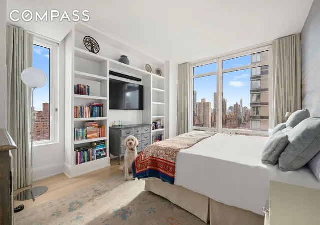 Photo 3 of Sale Pending at 305 E 85th Street #19B, New York, NY 10028 | MLS# RLS20002918 | Listing updated on 2026-05-15
