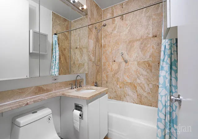 4th image of 170 E 87Th St #E-9F, New York, NY 10128 | MLS# RLS20003348