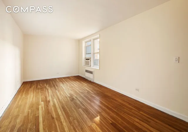 2nd image of 33 25 90th St #4G, Jackson Heights, NY 11372 | MLS# RLS20003373