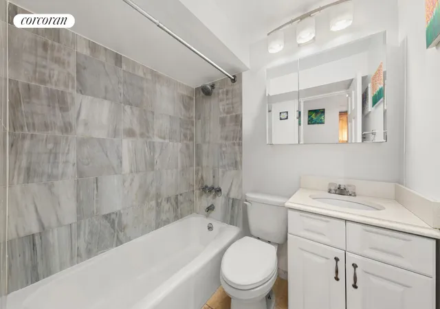 Listing Photo 4 - Condo for sale in building located at 167 W 73Rd St, New York City, NY 10023 - Unit #4