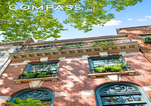 Photo 3 of Single family home for sale at 163 E 64th St, New York, NY 10065 | MLS# RLS20004324 | Listing updated on 2025-11-21