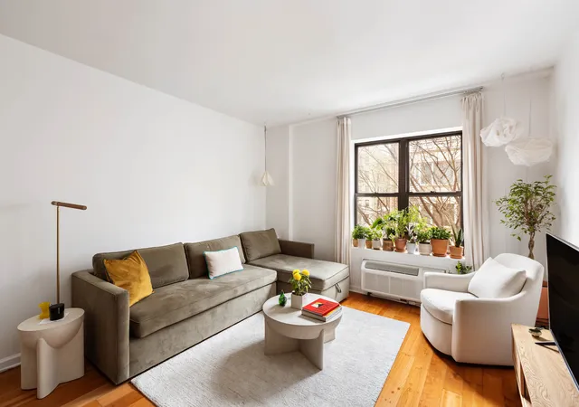 Photo 1 of Condo for sale at 440 E 117th St #3A, New York, NY 10035 | MLS# RLS20004524 | Listing updated on 2025-04-18