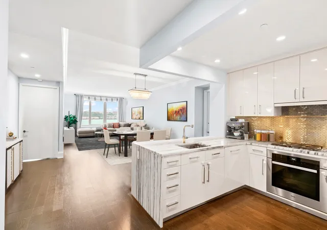 Homes for sale in New York City, NY | 50 Riverside Blvd #5-B, New York City, NY 10069 | MLS# RLS20005026