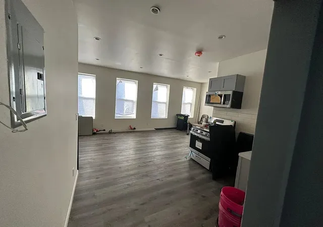 Photo 3 of Sale Pending at 12 07 40th Ave, Long Island City, NY 11101 | MLS# RLS20005251 | Listing updated on 2025-07-10