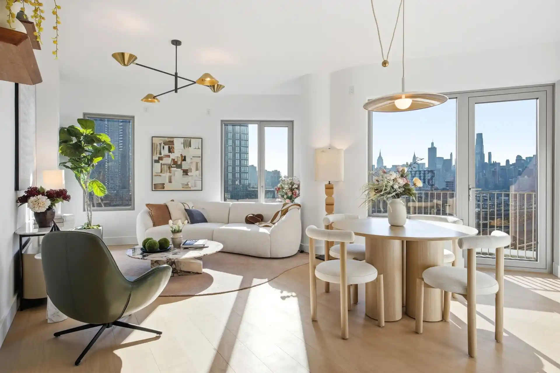 Listing Photo 1 - Condo for sale in 24-01 Queens Plz N located at 24-01 Queens Plz N, New York, NY 11101 - Unit #405