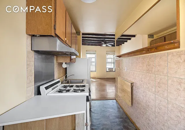 Photo 3 of Sale Pending at 312 W 49th Street #5RW, New York, NY 10019 | MLS# RLS20005683 | Listing updated on 2026-01-15