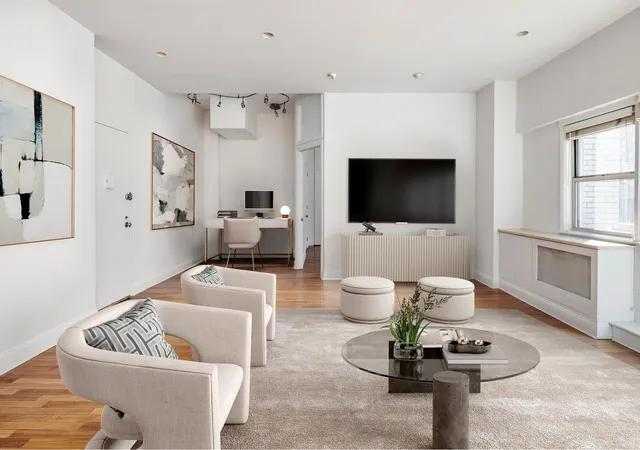 Photo 3 of Sale Pending at 245 E 35th St #PHA, New York, NY 10016 | MLS# RLS20005742 | Listing updated on 2026-02-05