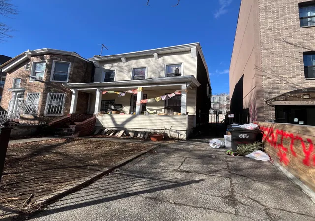 Photo 1 of Sale Pending at 139 Woodbine St, Brooklyn, NY 11221 | MLS# RLS20006407 | Listing updated on 2025-12-10