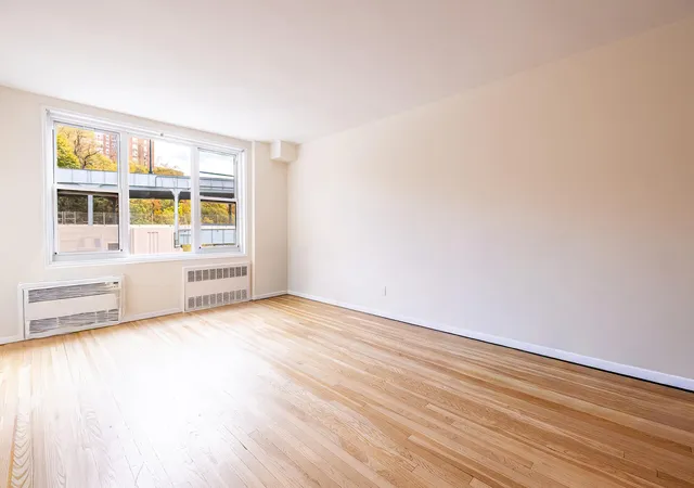 5th image of 2390 Palisade Ave #5-J, New York City, NY 10463 | MLS# RLS20006526