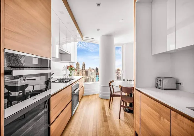 Photo 3 of House for sale at 252 E 57Th St #49A, New York, NY 10022 | MLS# RLS20006581 | Listing updated on 2026-01-12