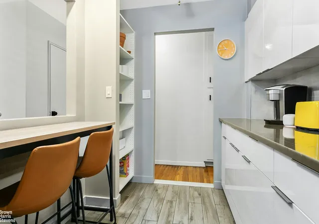 4th image of The Van Cort, New York, NY 10463