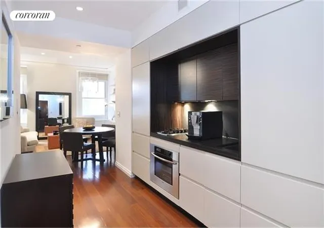Photo 2 of Condo for sale at 55 Wall St #828, New York, NY 10005 | MLS# RLS20007132 | Listing updated on 2025-10-05