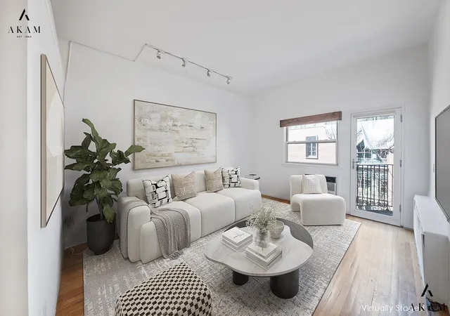 1st image of 211 Thompson St, New York City, NY 10012